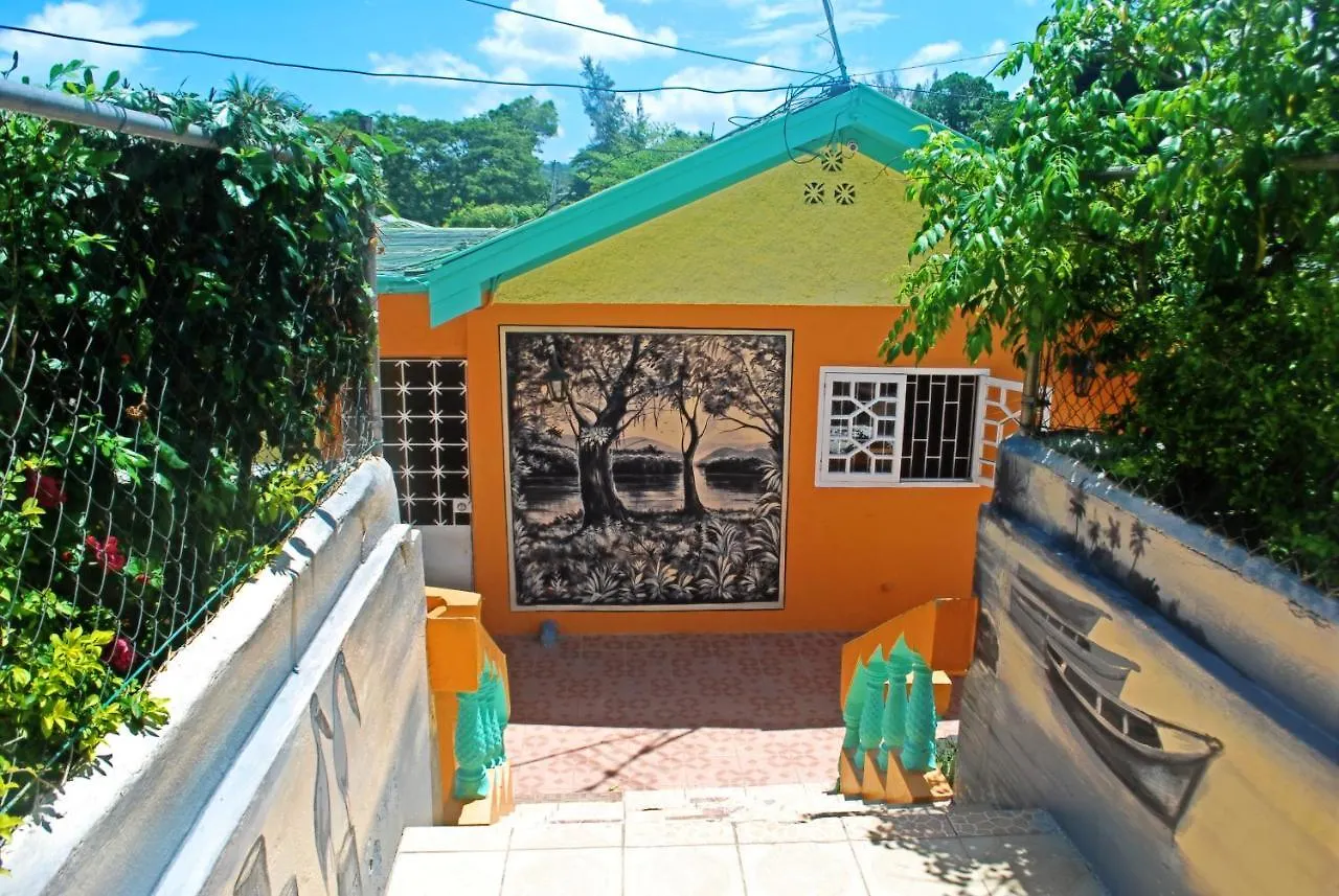 Content Guest House Ocho Rios